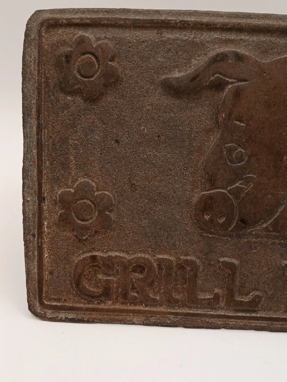 Vintage Home Town Cast Iron Pig Bacon Grill Press